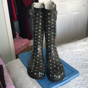 Rain boots